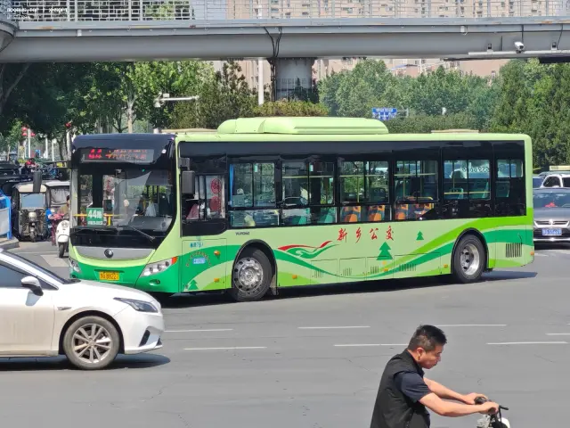 豫G B8227