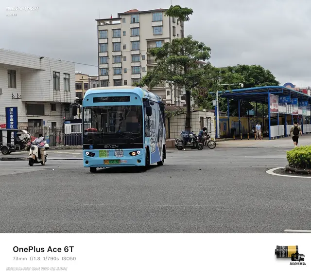 800BUS