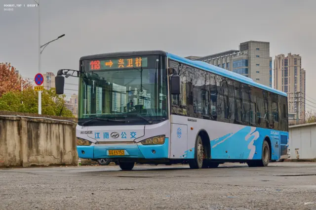 苏A E5752