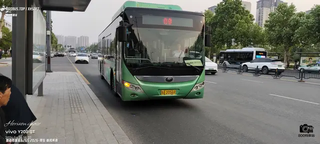 800BUS