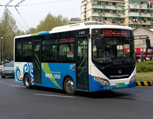 800BUS