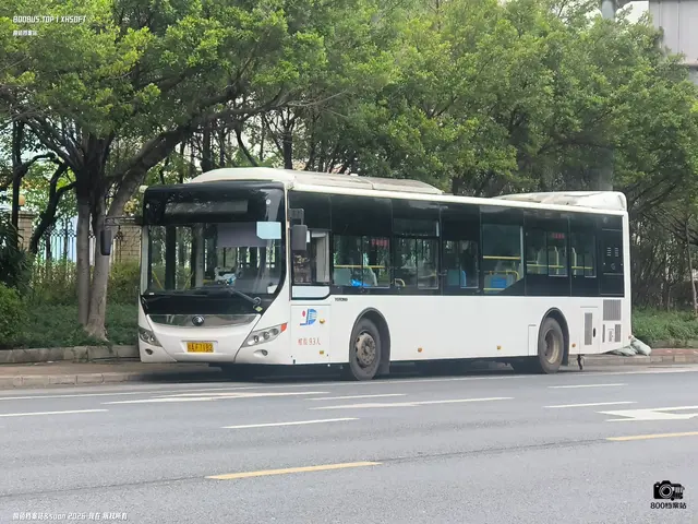 桂A F7182