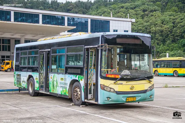 800BUS