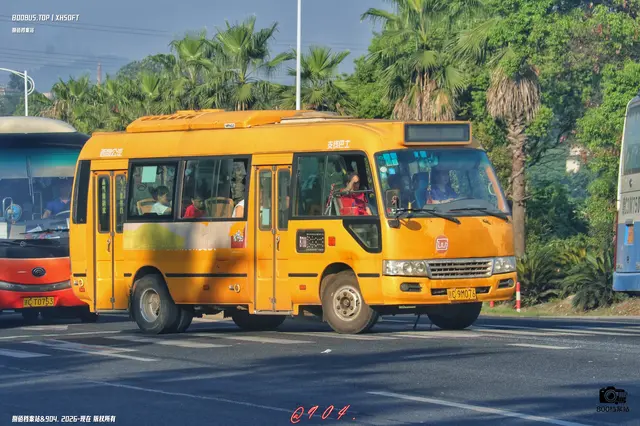 800BUS