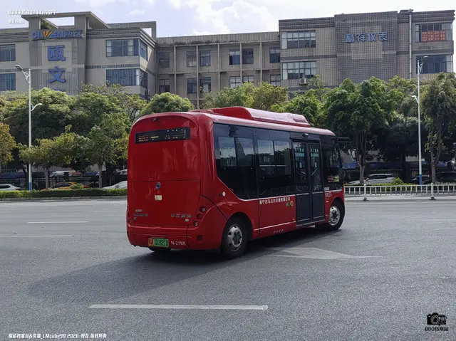 800BUS