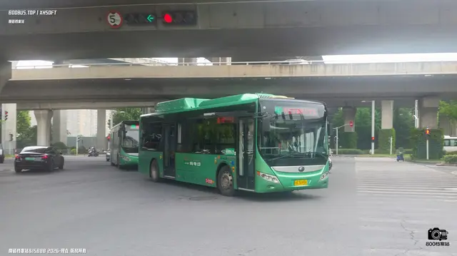 800BUS