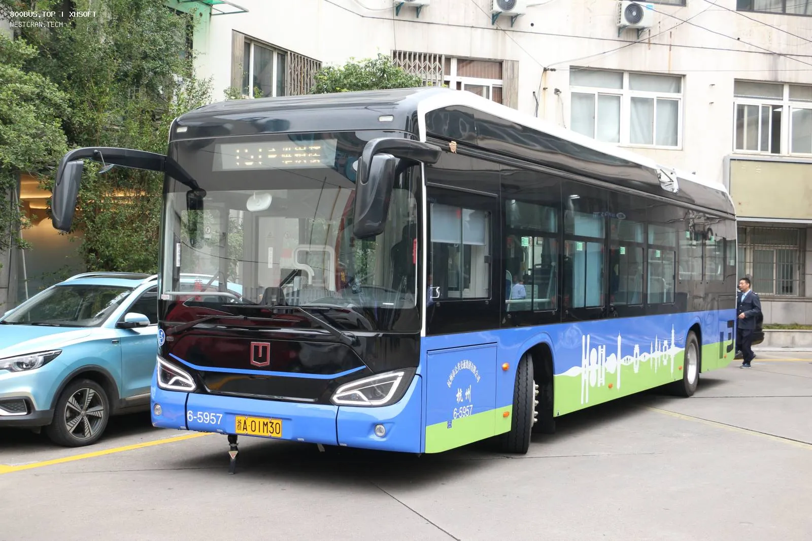 Bus Archive