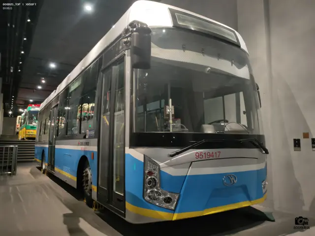 800BUS
