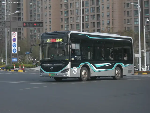 800BUS