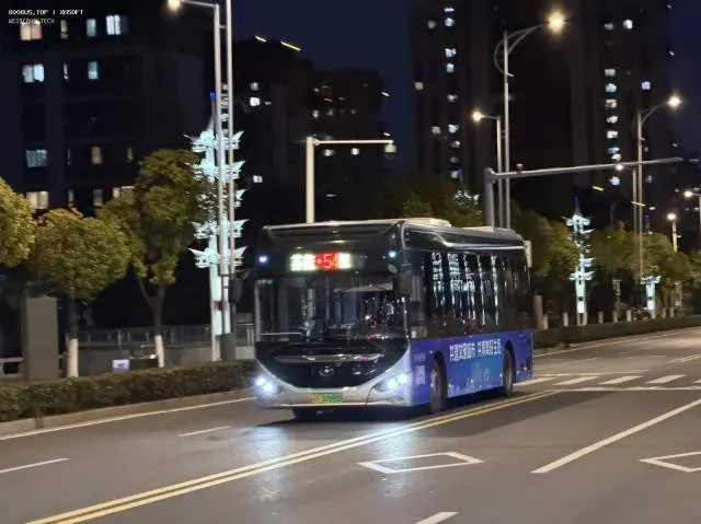 800BUS