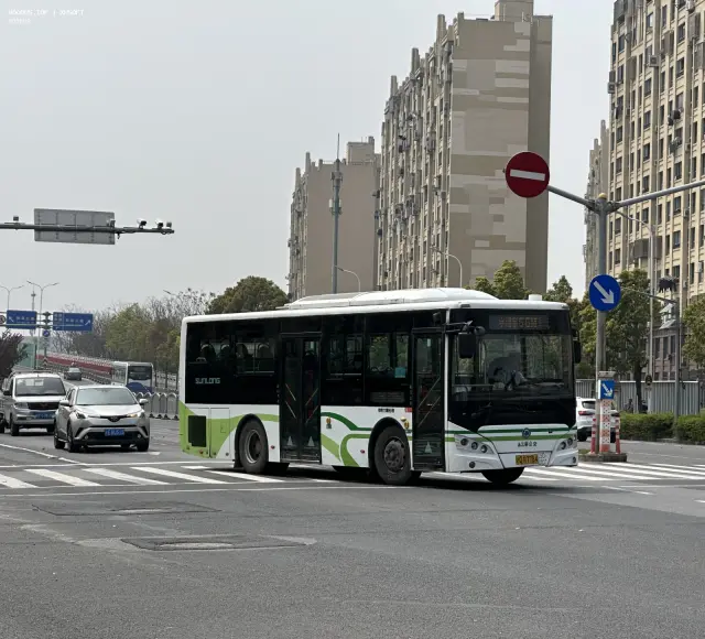 800BUS