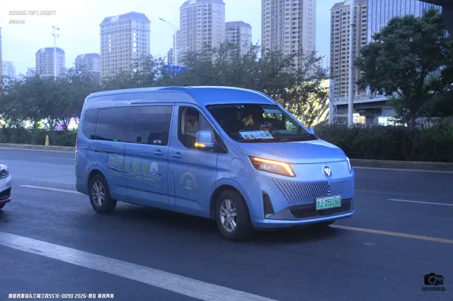 800BUS