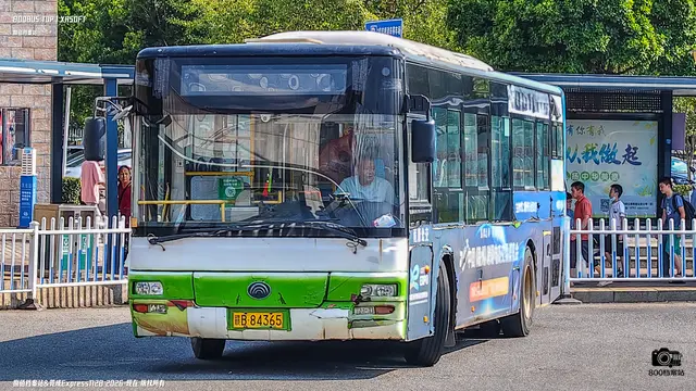 800BUS