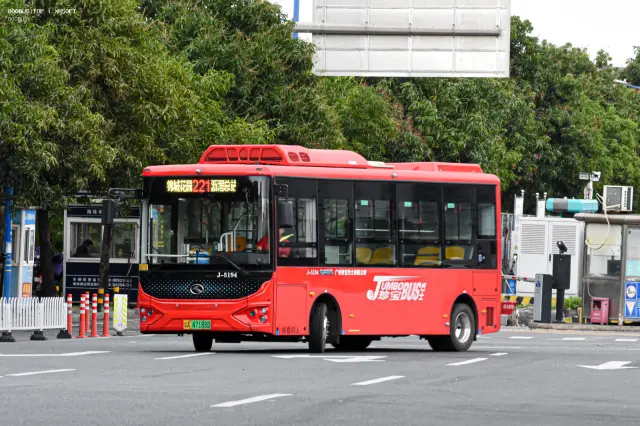 800BUS