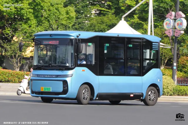 800BUS