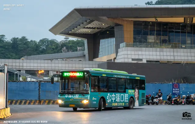800BUS