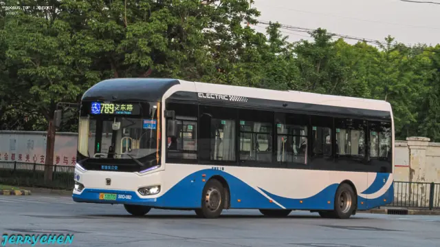 800BUS