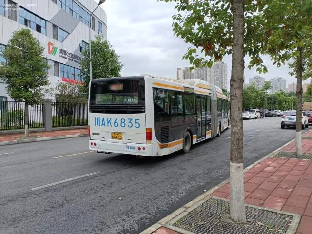 川A K6835