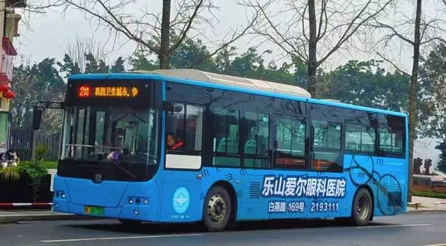川L 06772D